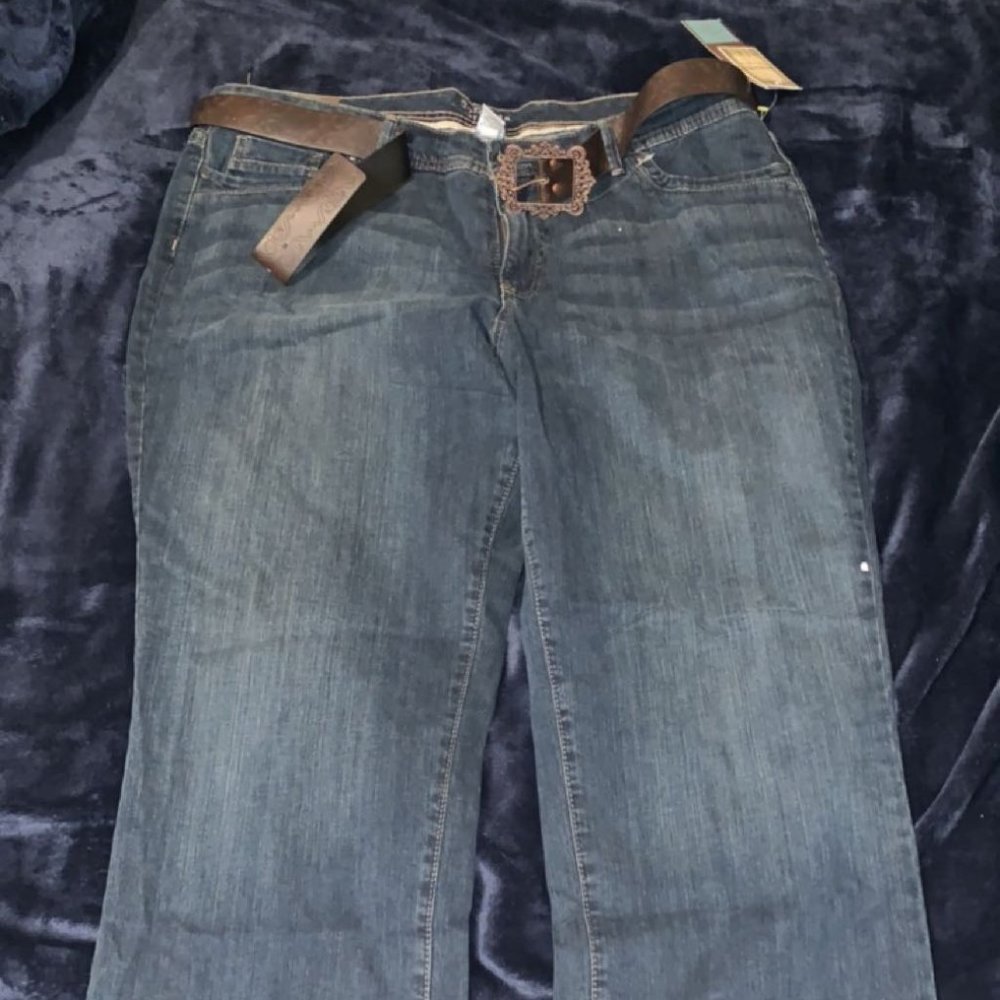 Sonoma Lifestyle Modern Fit Low-Rise Jeans